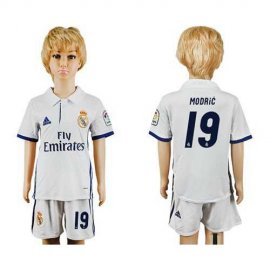 Real Madrid #19 Modric White Home Kid Soccer Club Jersey